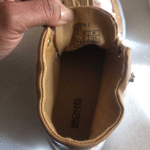 Kids Michael Kors Vegan Sneakers - Size 1 - Picture 12 of 16